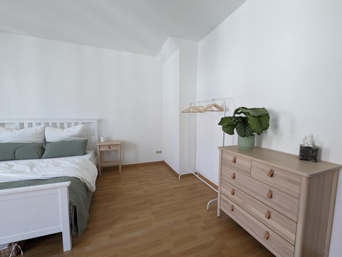 Wohnung In Hallischer Innenstadt Хале Екстериор снимка